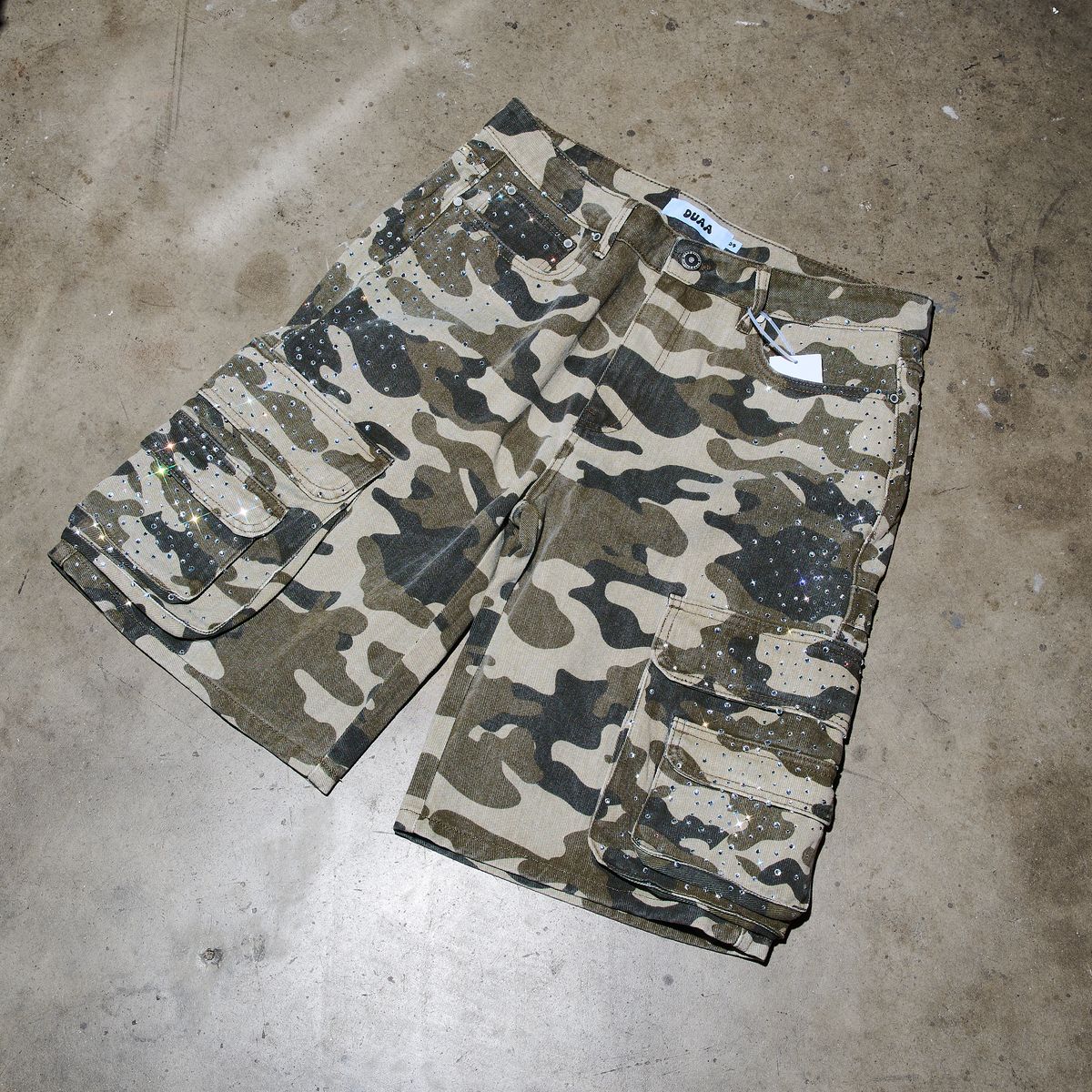 "CREATIVE" CAMO SHORT DUAA