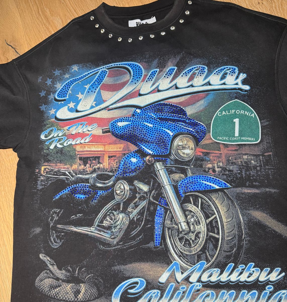 PCH TEE DUAA