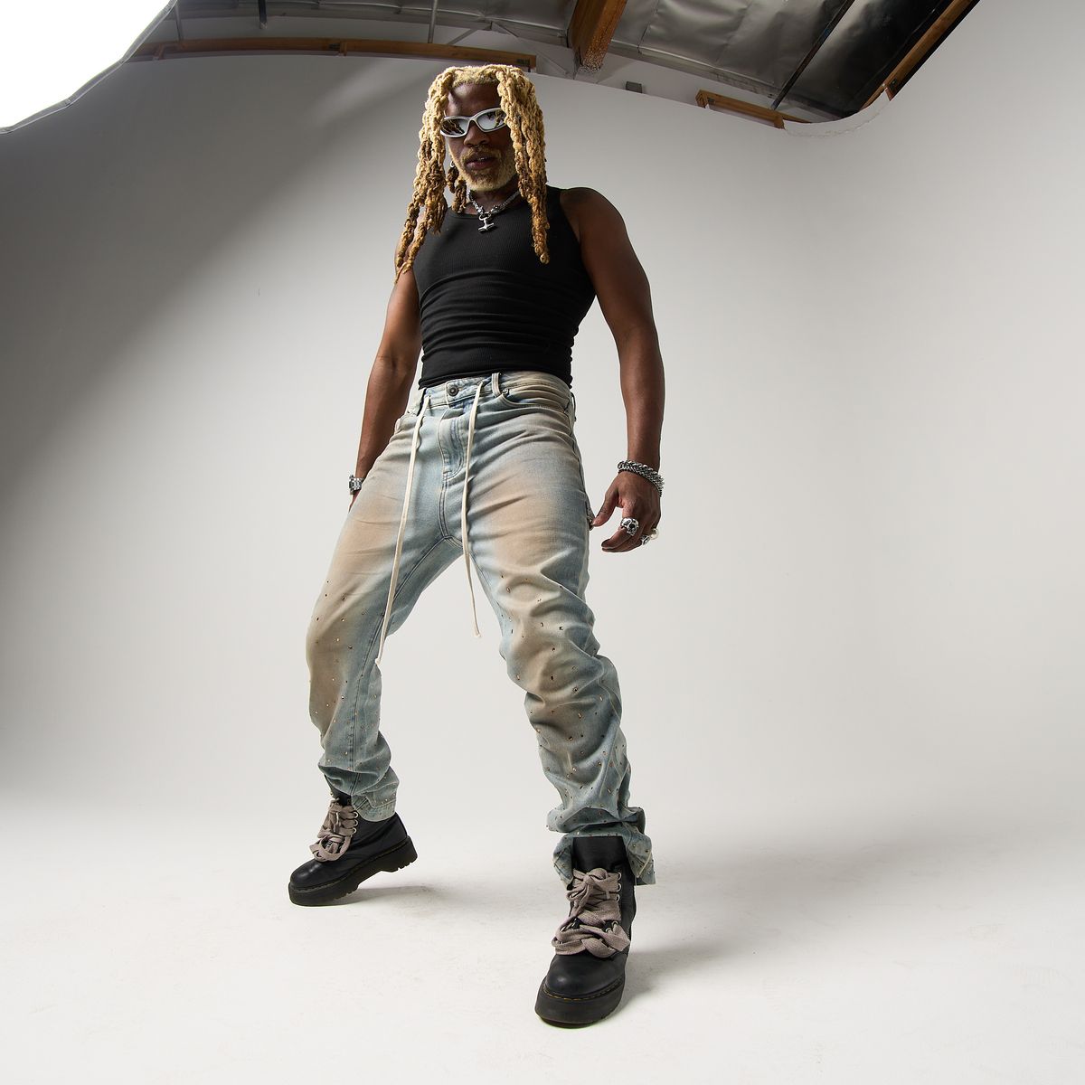 FAVORED BLUE DENIM DUAA