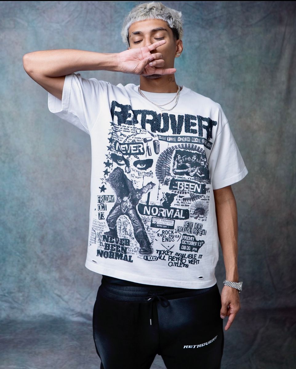 NEVER BEEN NORMAL TEE RETROVERT