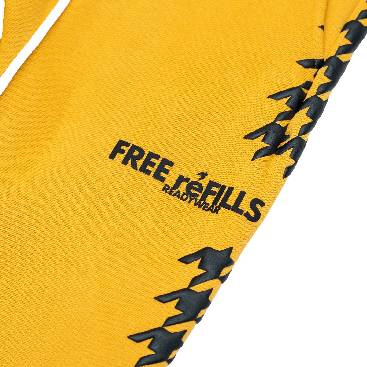 FLYER FLARE SWEATPANTS FREE REFILLS
