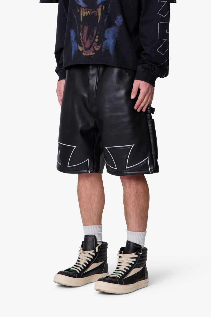 BAGGY IRON CROSS LEATHER SHORT MNML