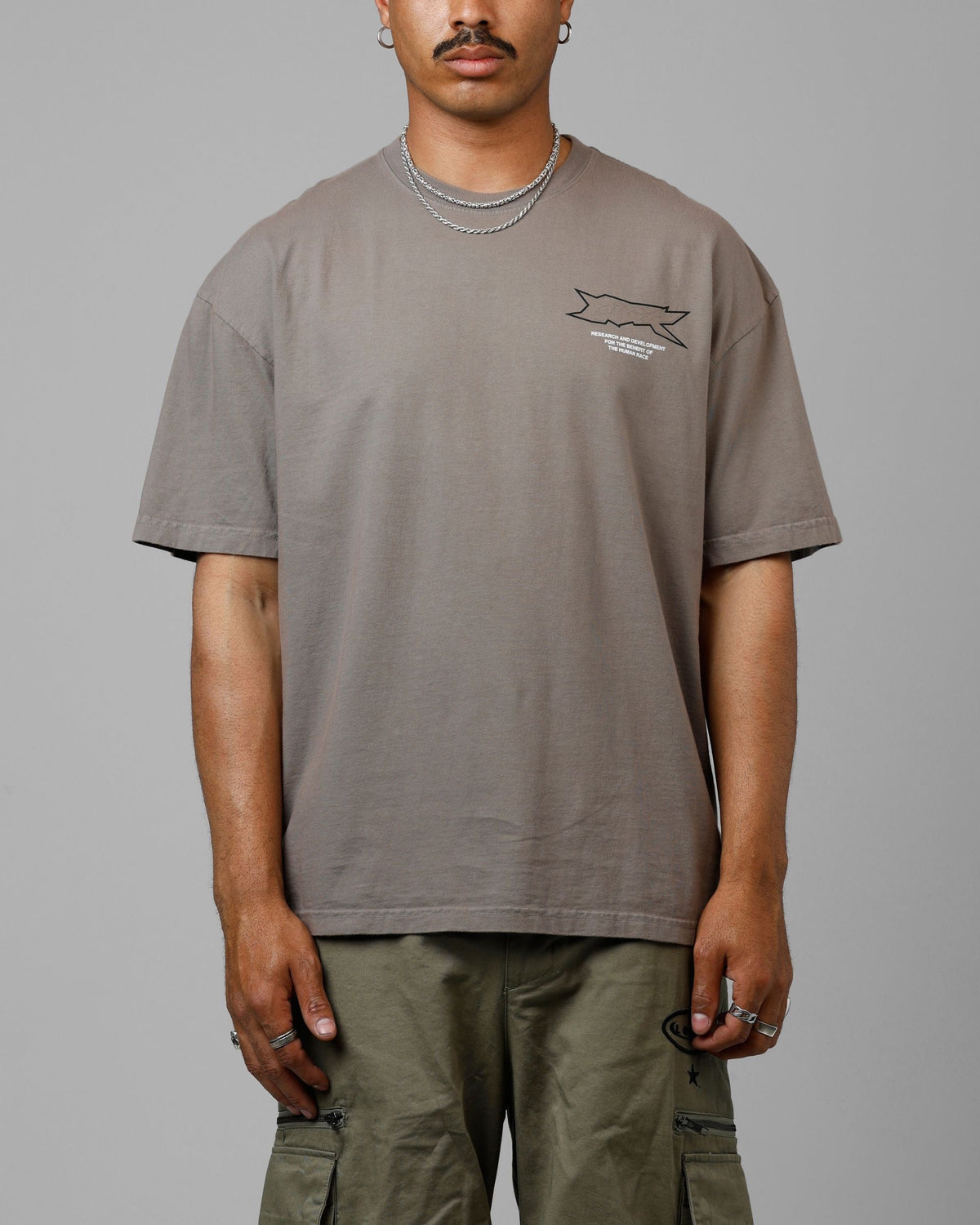 RUNAWAY TEE LOITER