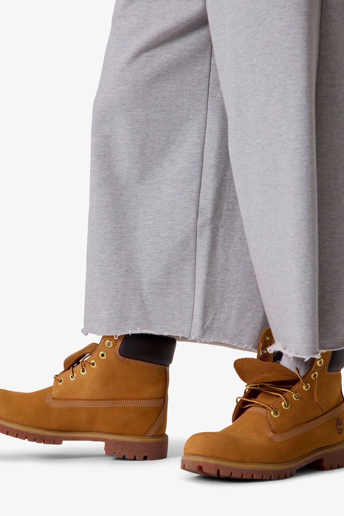 EXTRA LONG TERRY SWEATSHORTS MNML