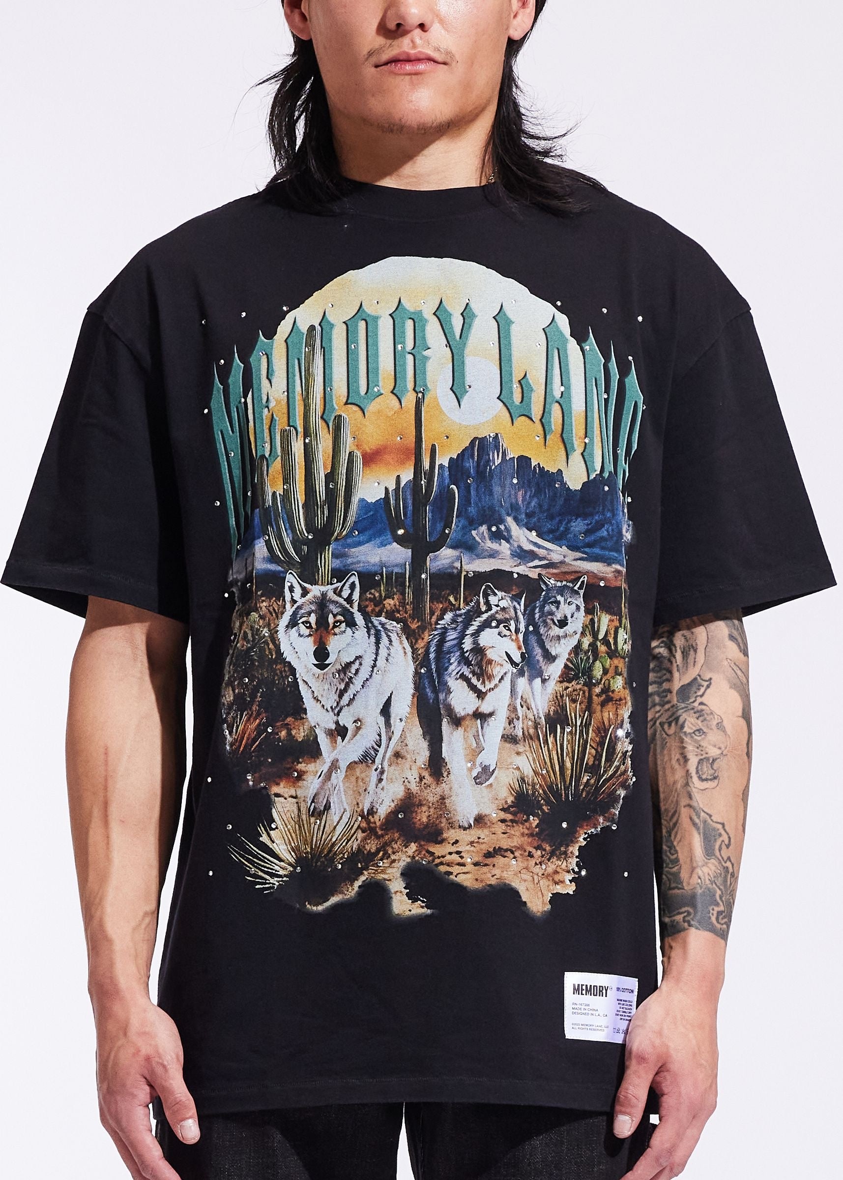 RUNNING WOLVES TEE MEMORY LANE – CARDI
