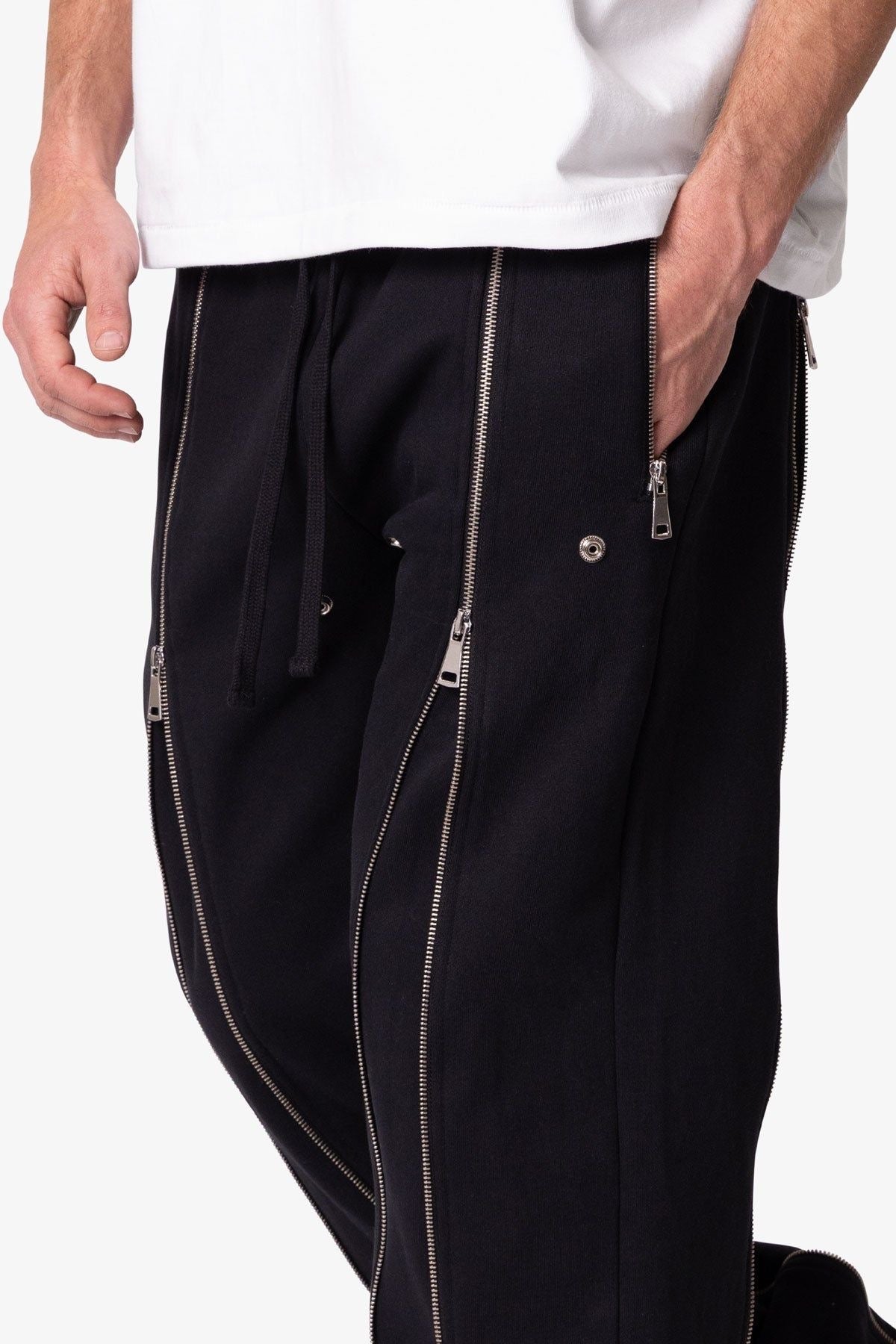 RIVET ZIPPER FLARE SWEATPANTS MNML