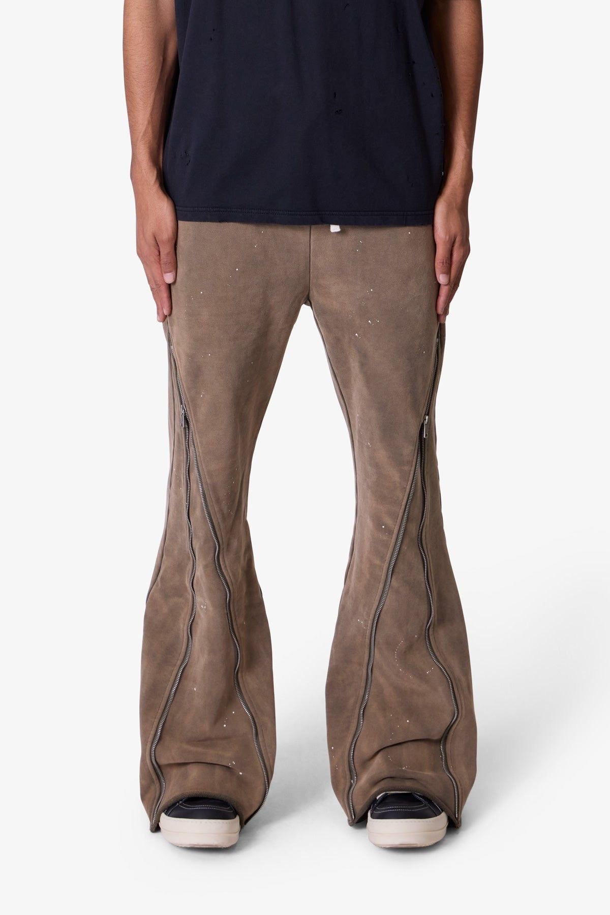 ZIPPER FLARE SWEATPANTS MNML