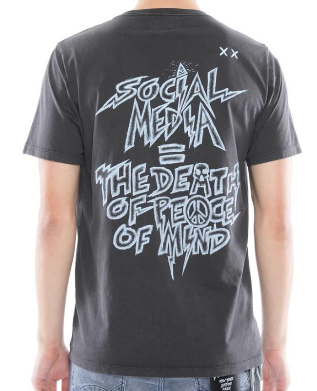 SOCIAL MEDIA SS TEE CULT OF INDIVIDUALITY